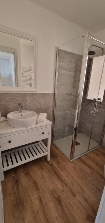 Chalet Sophie - Luxury Chalet Roletto Eksteriør billede